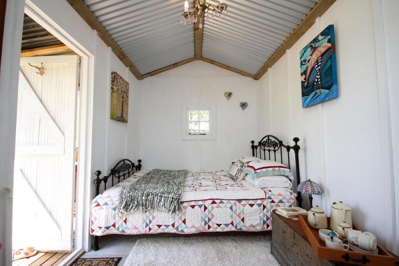 The Log Cabin & Packing Shed Villa Waihi Exteriör bild